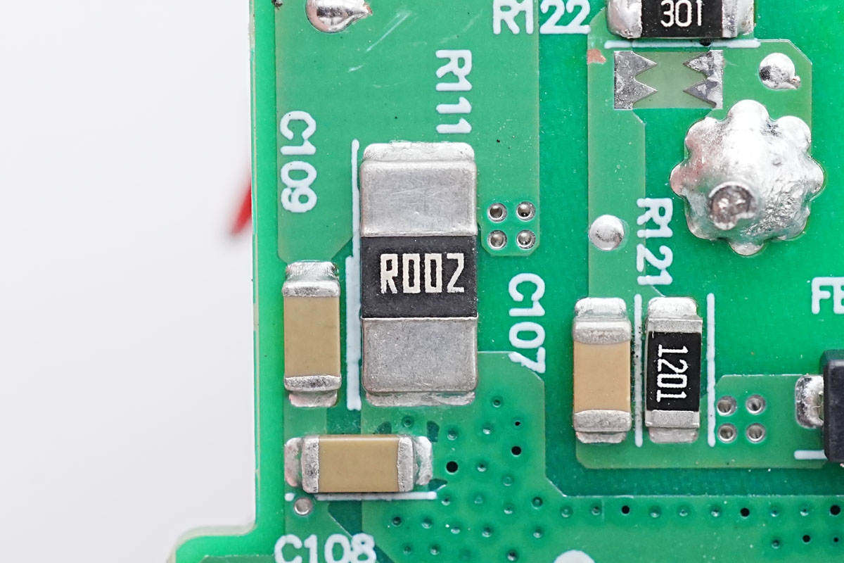 拆解报告：Razer雷蛇灵刃280W氮化镓电源适配器RC30-042-充电头网