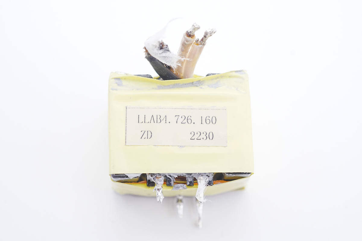 拆解报告：L Lab爱兰博140W 2C1A氮化镓充电器PST-140UC2-LB-充电头网