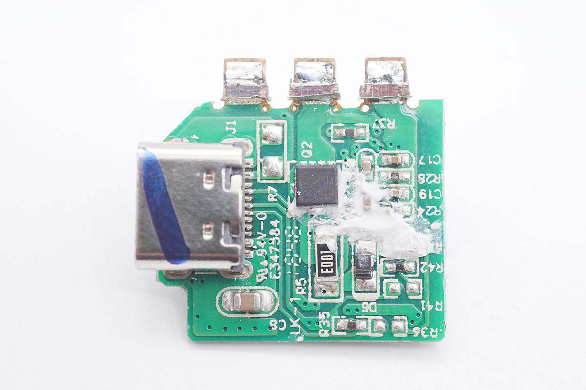 拆解报告:瞬电60W USB-C快充充电器-充电头网