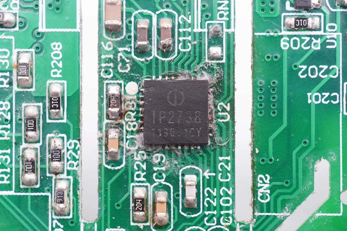 拆解报告：Rewoda瑞嘉达140W三USB-C口氮化镓充电器RWD140A-充电头网