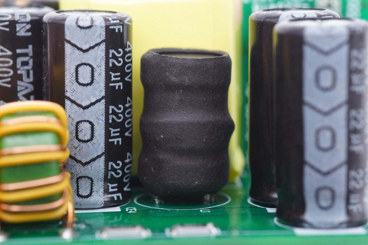 能华推出高可靠性65W氮化镓笔电适配器方案-充电头网