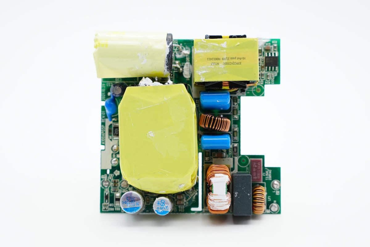 拆解报告:MSI微星100W USB-C快充电源适配器A21-100P1A-充电头网