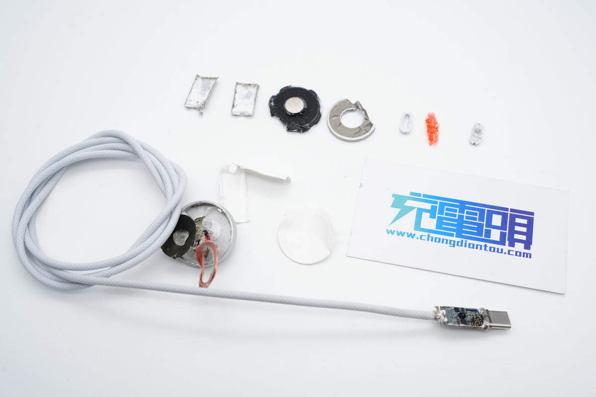 拆解报告：Apple Watch ultra原装磁吸无线充电器A2515-充电头网