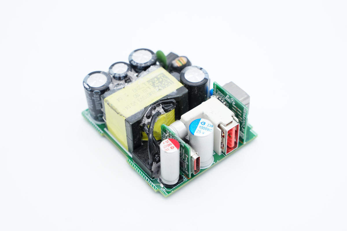 拆解报告:MI小米67W 1A1C UFCS氮化镓充电器MDY-14-EU-充电头网
