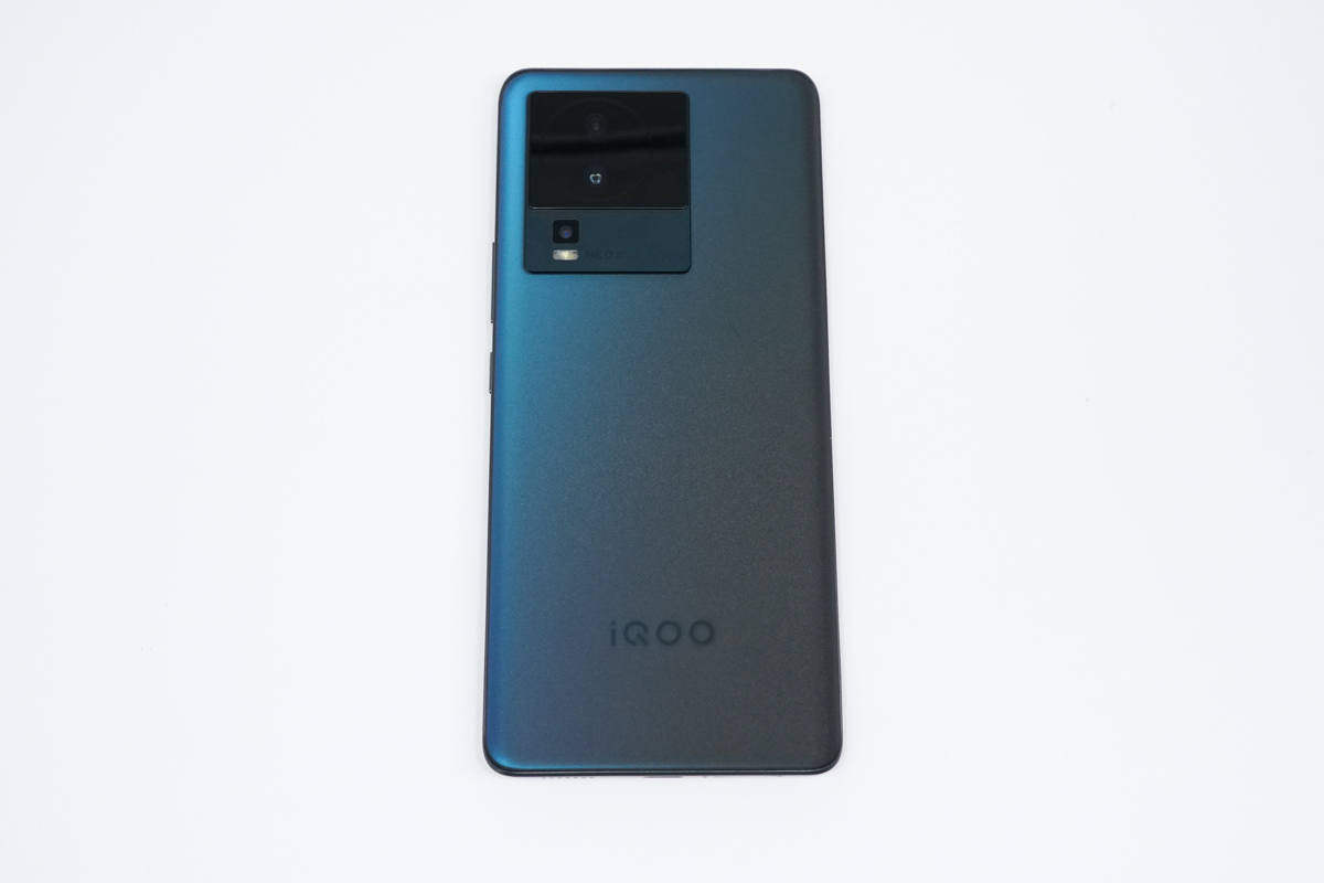 双芯性能加持，游戏BUFF叠到飞起，iQOO Neo7 游戏手机充电评测-充电头网