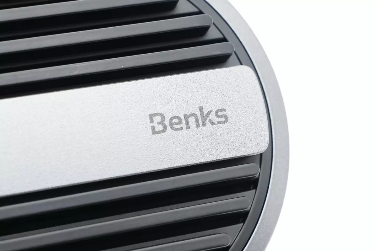 拆解报告：Benks邦克仕15W冰速磁吸无线充电器MFM01-充电头网