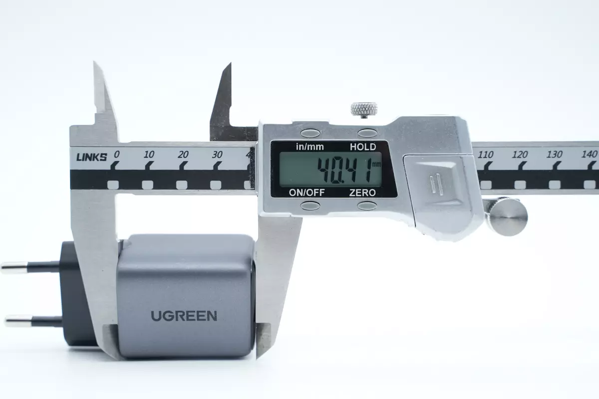 拆解报告:UGREEN绿联欧规30W快充充电器CD319-充电头网