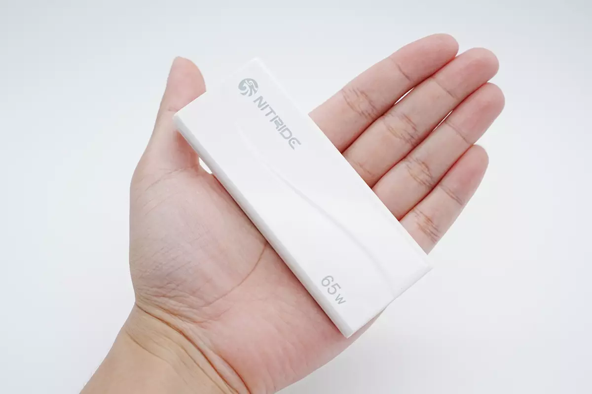 拆解报告:NITRIDE 65W 1A1C超薄氮化镓充电器-充电头网