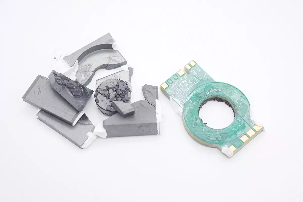 拆解报告:NITRIDE 65W 1A1C超薄氮化镓充电器-充电头网