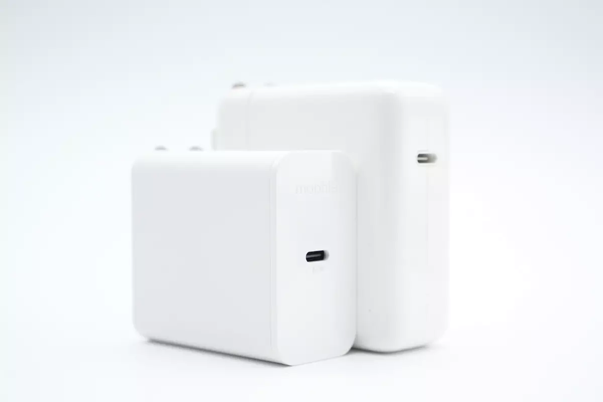 拆解报告:mophie 67W USB-C氮化镓充电器-充电头网