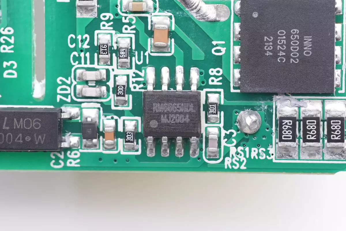 拆解报告:mophie 67W USB-C氮化镓充电器-充电头网