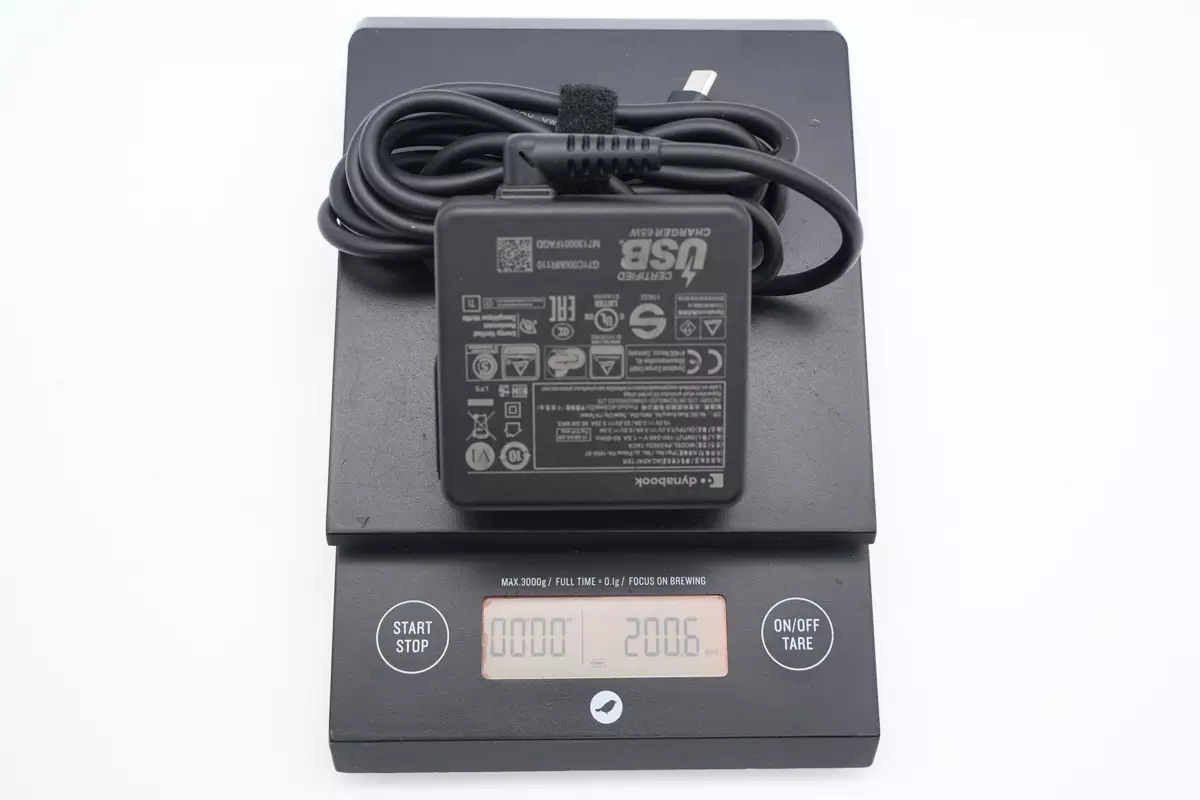 拆解报告:dynabook笔记本原装65W USB-C电源适配器PA5352U-1ACA-充电头网