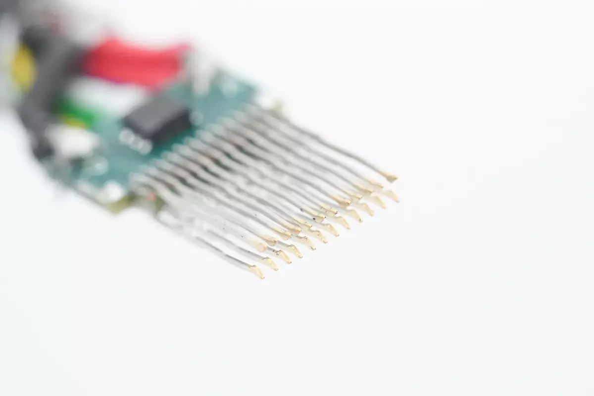 拆解报告:联想迷你100W氮化镓充电器原装USB-C快充线-充电头网