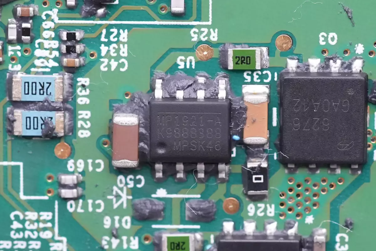 拆解报告:ENPHASE ENERGY微型逆变器IQ8X-BAT-US-充电头网