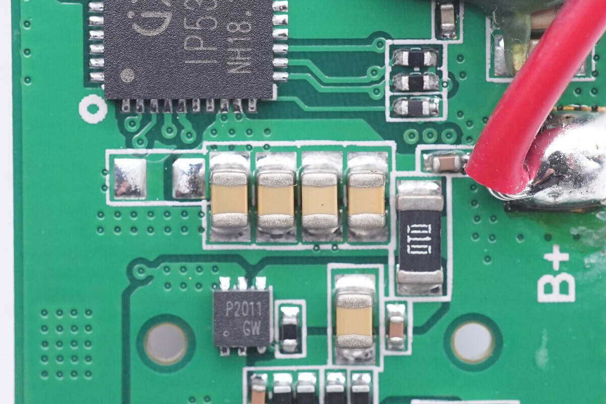 拆解报告:mophie迷你20W 5000mAh快充移动电源PS-5K-A-充电头网