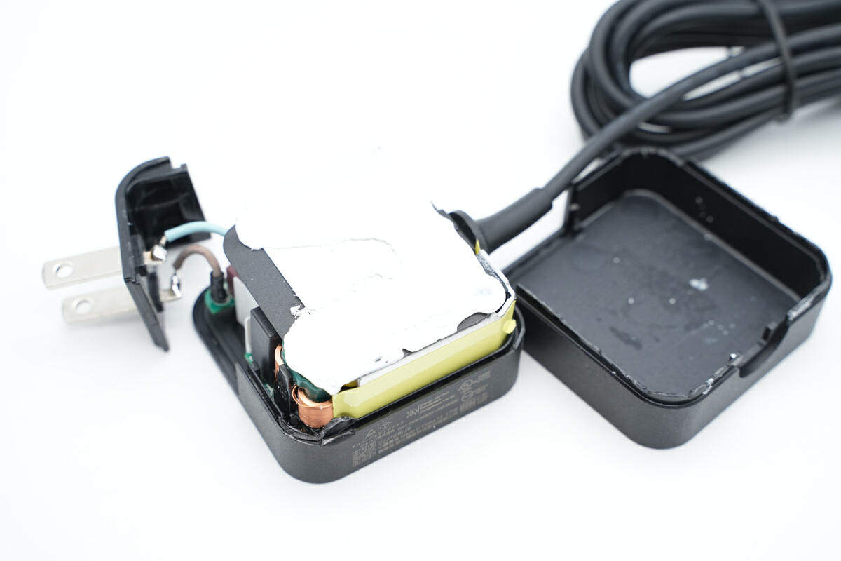 拆解报告:STEAM DECK原装45W USB-C电源适配器W20-045N1A-充电头网