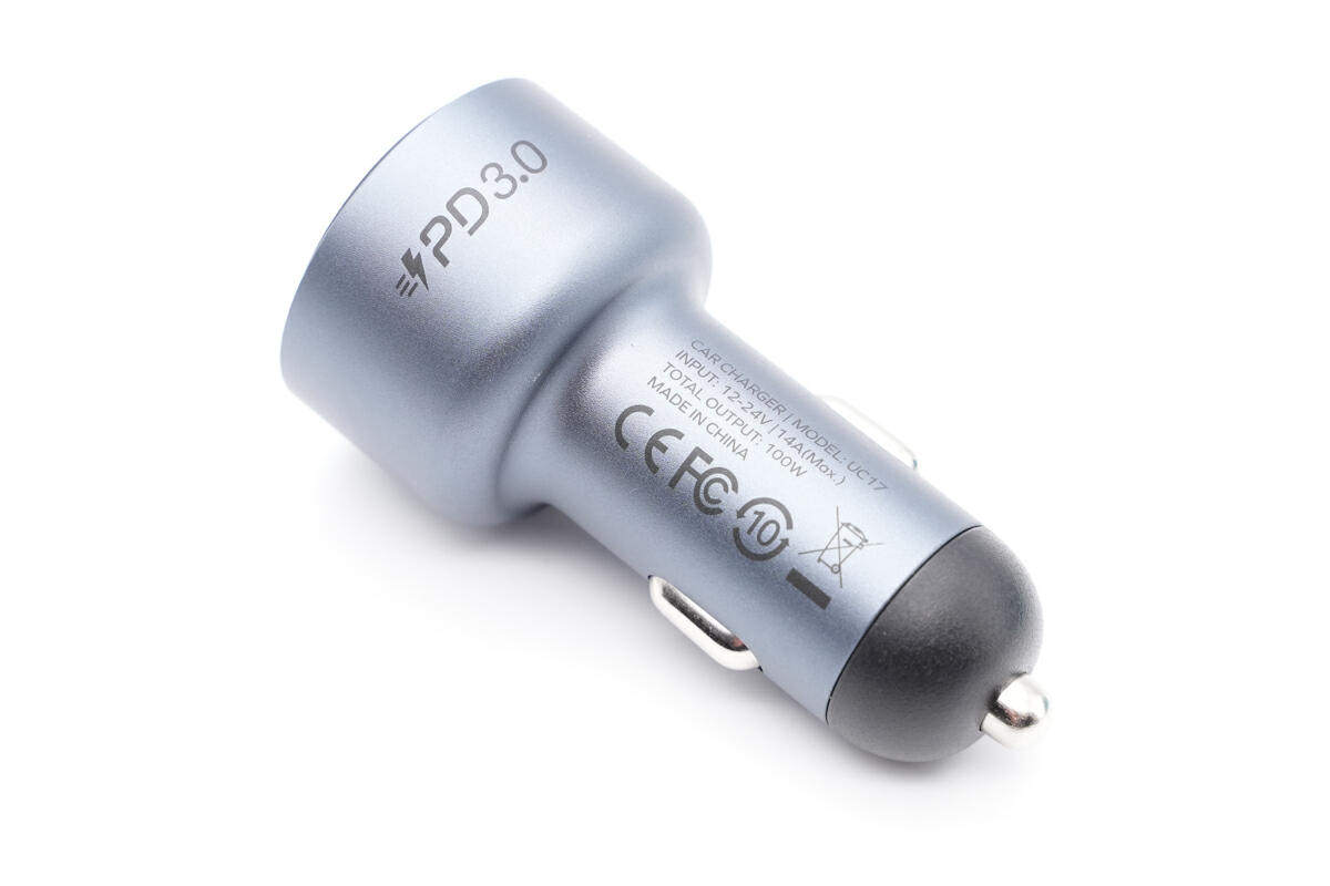 拆解报告:MOMAX摩米士100W 2C1A快充车充UC17-充电头网