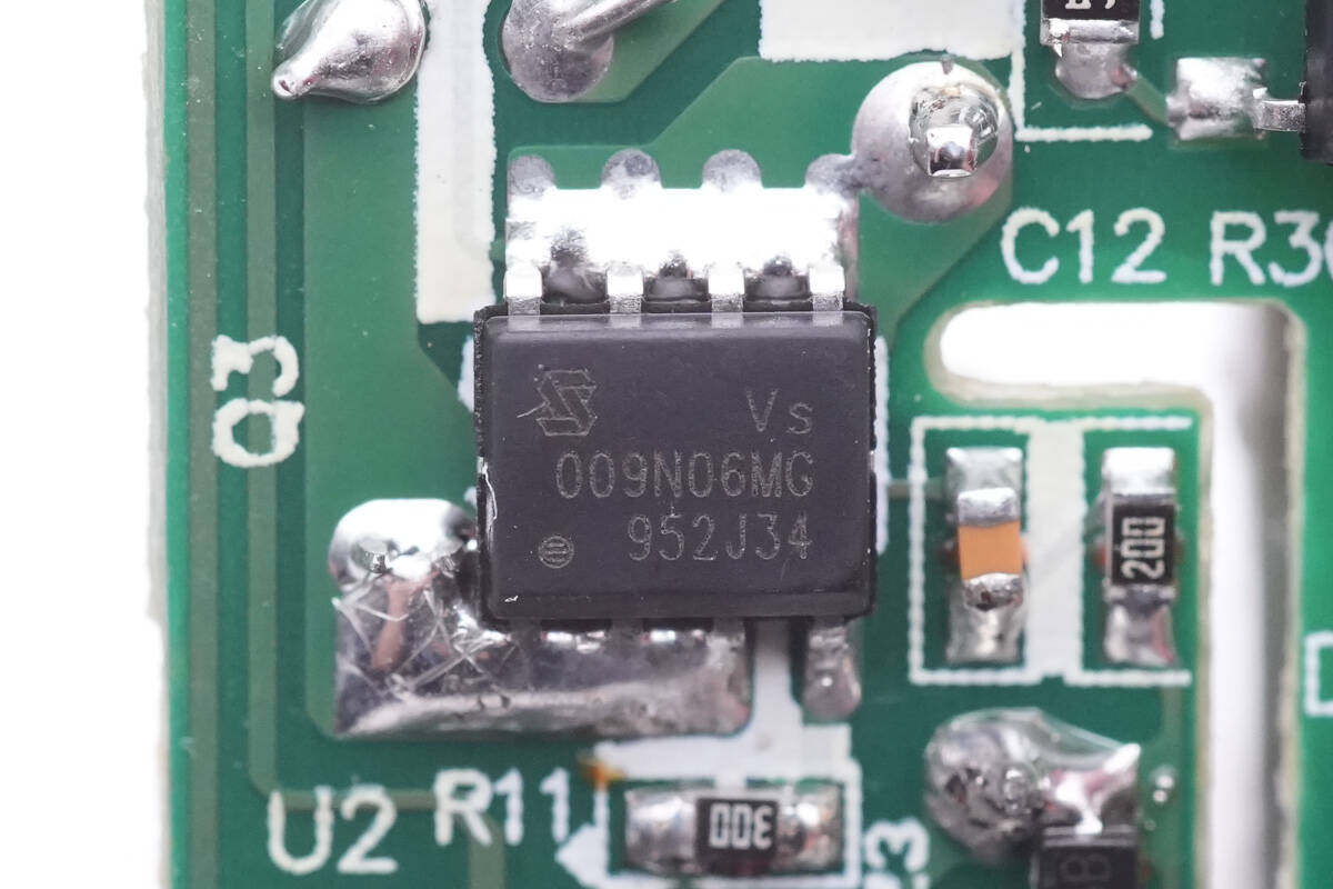 拆解报告：Lenovo联想20W快充充电器MC-208-充电头网