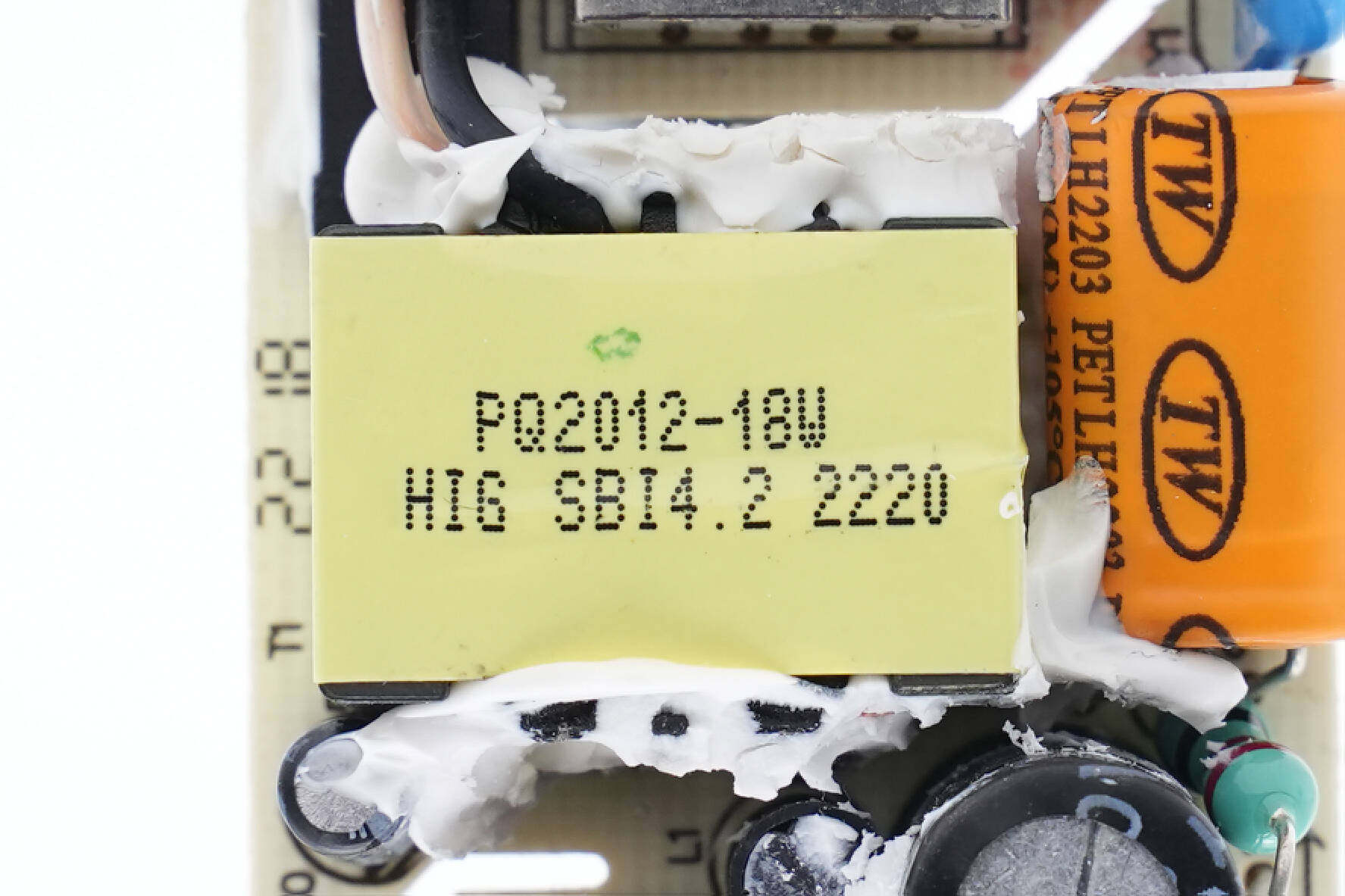 拆解报告：ZTE中兴22.5W充电器STC-A51030A2-充电头网