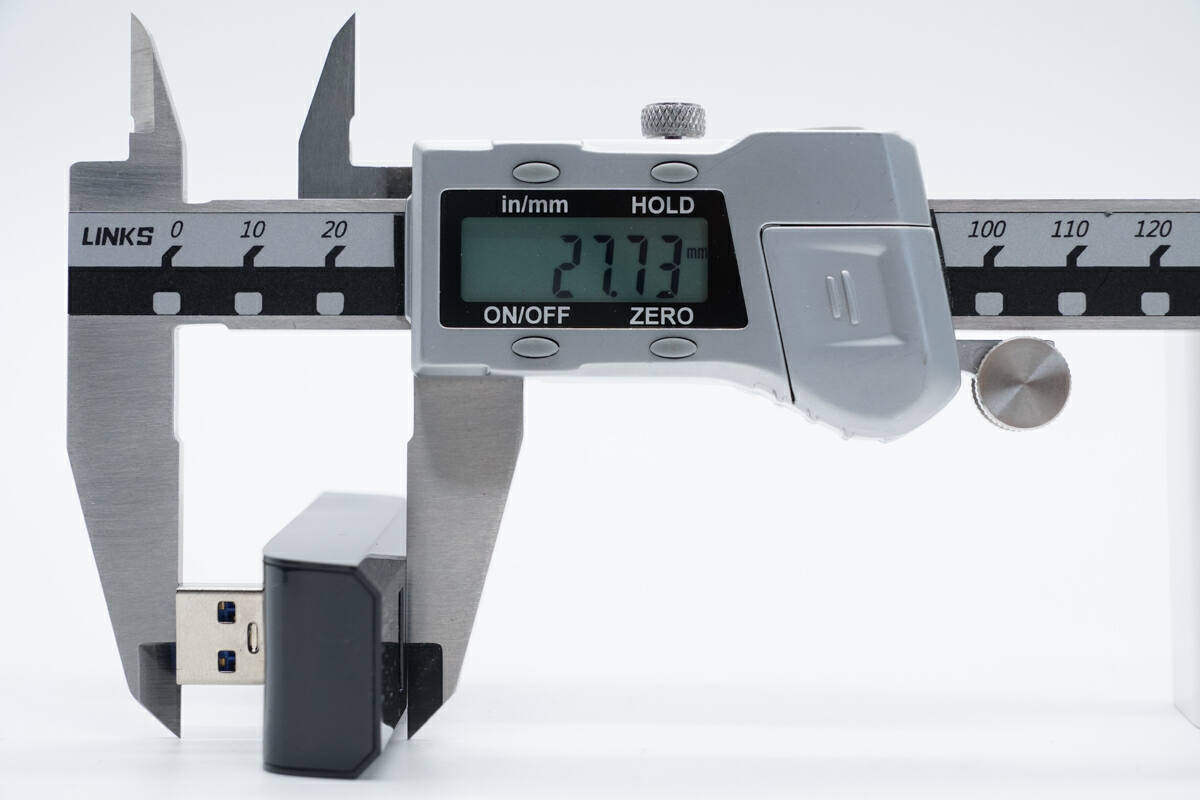 MODEL 3&Y 车型专用USB-A集线器，Neentone USB HUB评测-充电头网