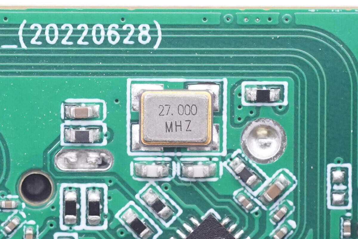 拆解报告：X-STATION HDMI+2A1C+SSD三合一氮化镓玲珑坞CBDC05-充电头网