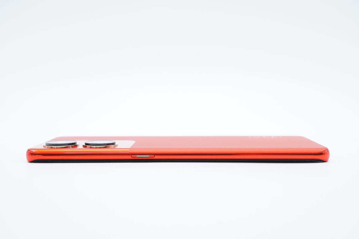 兔年万事红，轻薄兼顾续航，OPPO Reno9 手机评测-充电头网