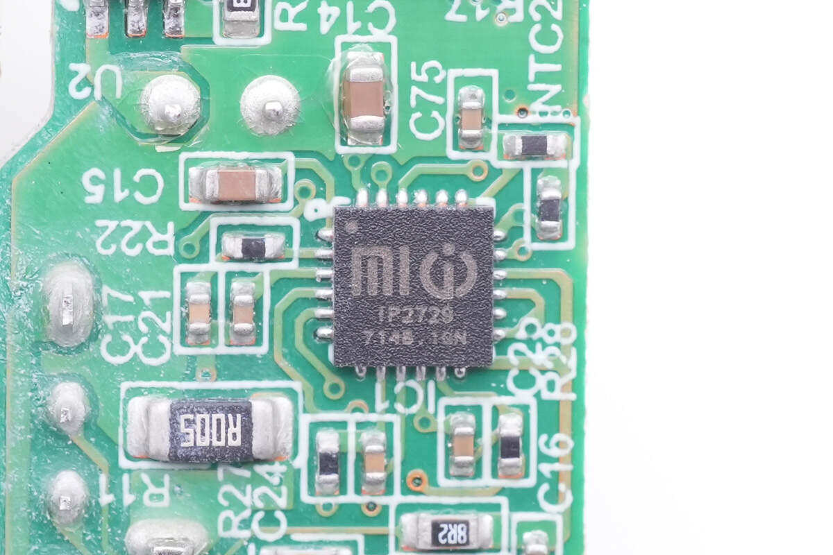 拆解报告：小米13 Ultra原装90W氮化镓充电器MDY-14-EC-充电头网