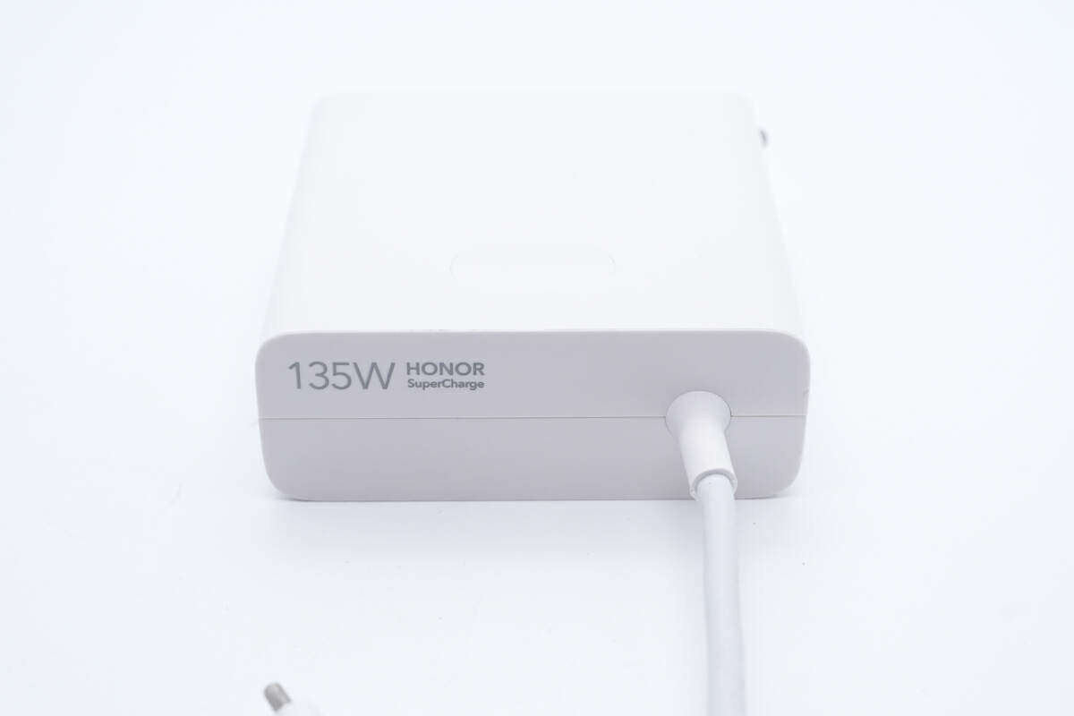 拆解报告：HONOR荣耀135W USB-C电源适配器HN-200675CP0-充电头网