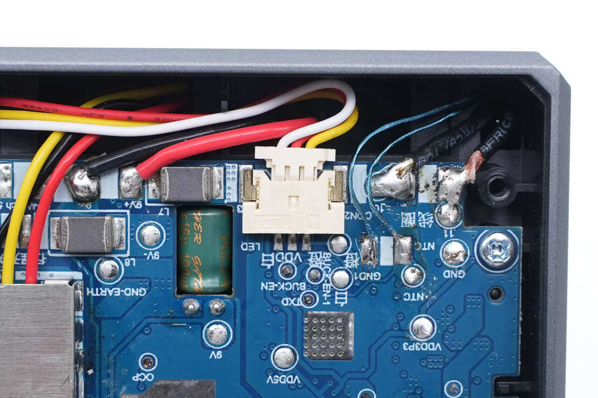 拆解报告：ANKER安克MFW&MFM双认证三合一无线充电器A1811-充电头网