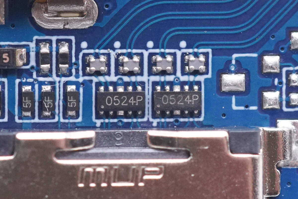 拆解报告：UGREEN绿联4K USB-C五合一多功能扩展坞CM511-充电头网