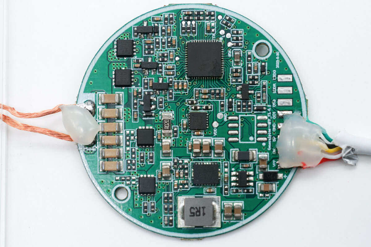 一鑫研创Qi2 MPP磁吸无线充电模组解析-充电头网