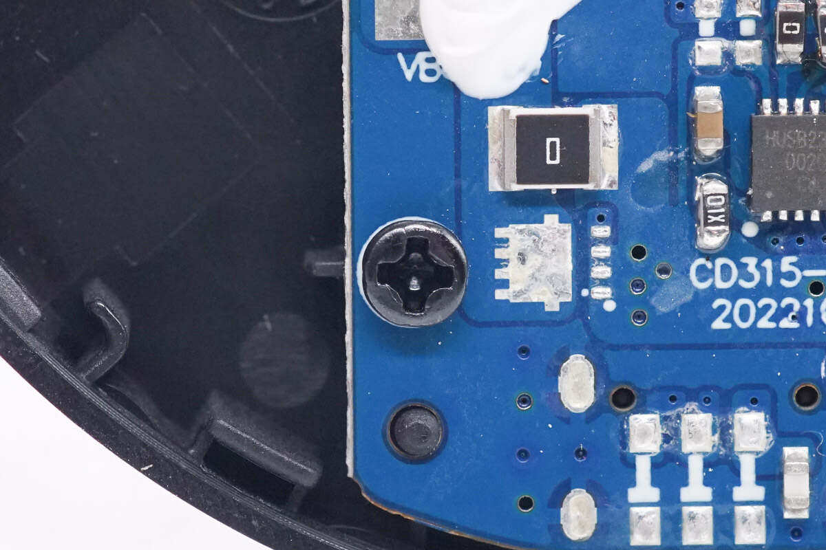 拆解报告：UGREEN绿联MFM认证车载磁吸无线充电器CD315-充电头网